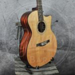 Eastman AC122 electrisch grand auditorium With Case