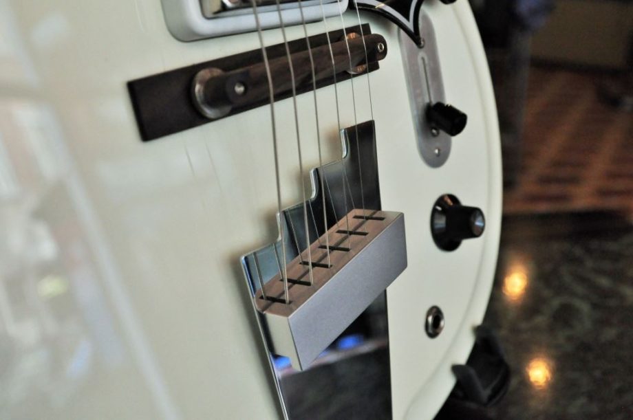 Supro Dualtone Ermine White