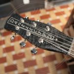 Danelectro baritone pro56 black metal flake