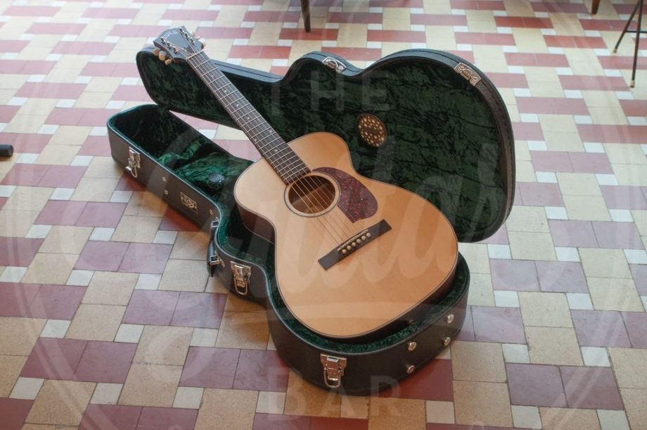 Guild M40E TroubadourNatural LRBaggs pu