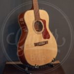 Guild OM-140E natural (pu) with gigbag