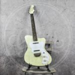 Danelectro 67 gitaar - Alligator Creme