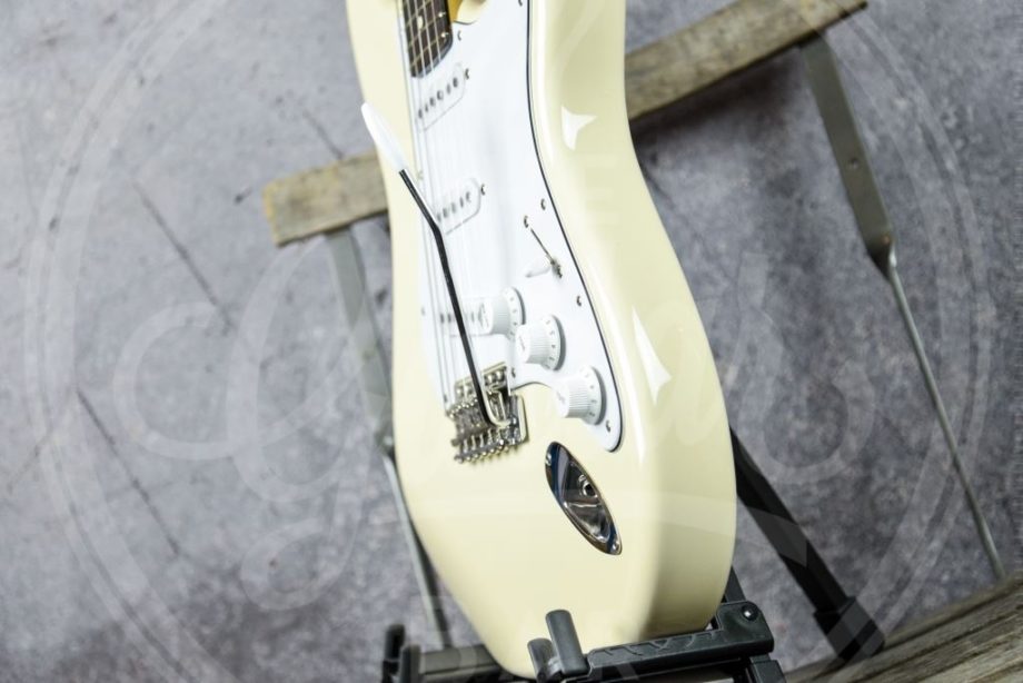 Tokai AST80 vintage white S