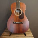 Eastman parlor adirondak sapele pu/gigbag