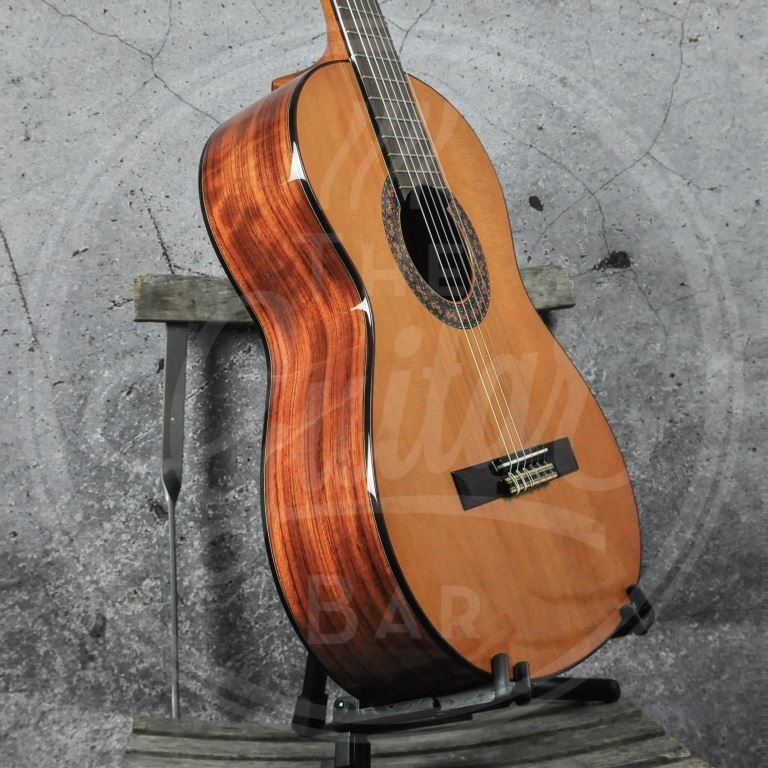 Almansa Classical guitar 424