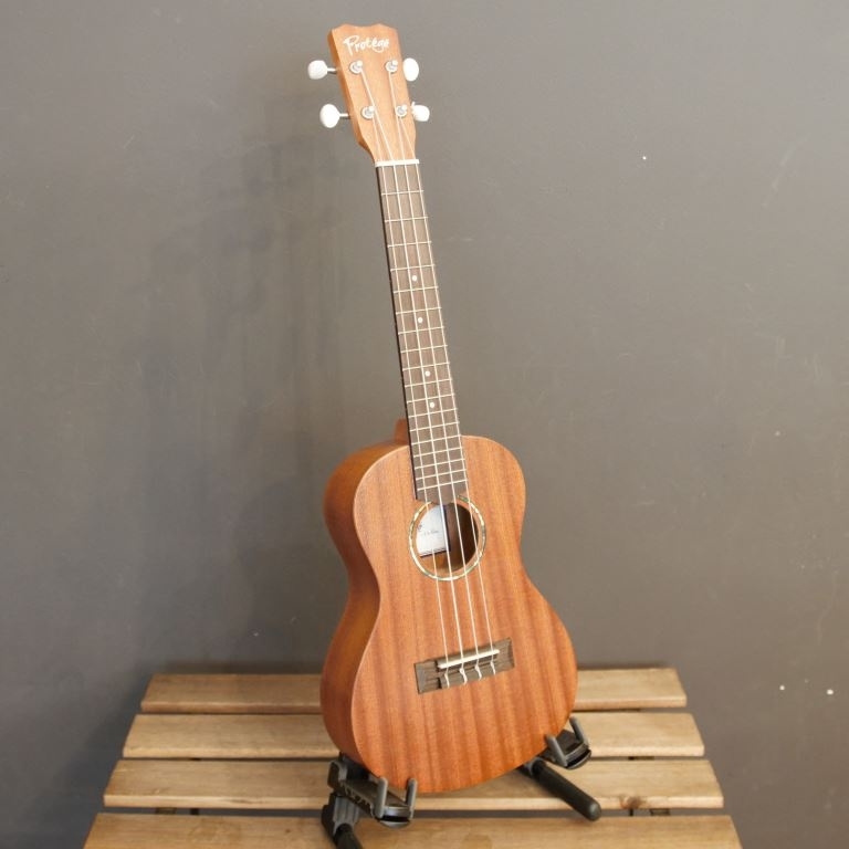 Cordoba u1 concert deals ukulele