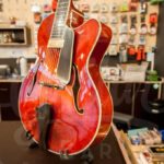 Eastman 17" 7-string AR810CE