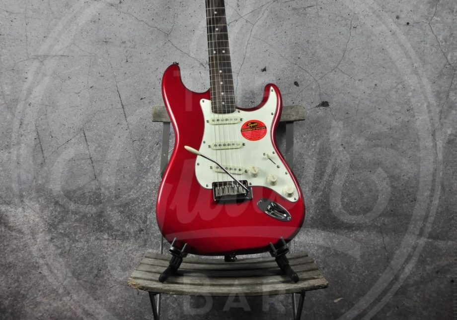 Squier Standard Stratocaster Candy Apple Red