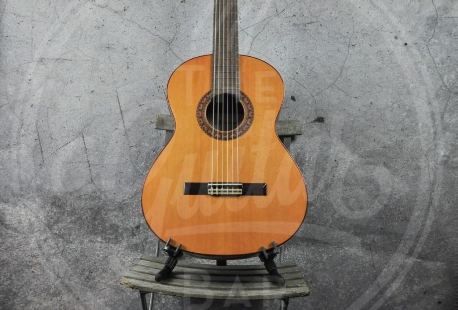 Almansa Classical guitar 424