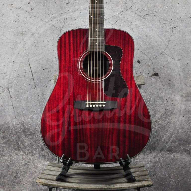 Guild D-120 Cherry Red