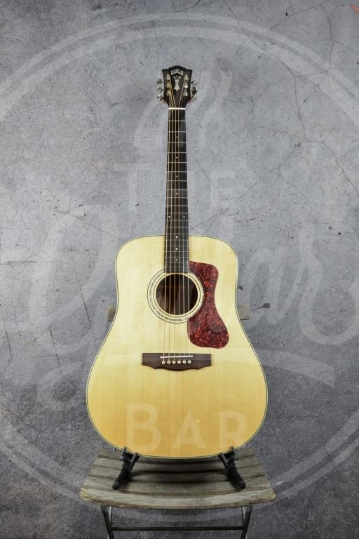 Guild Westerly series D-140 Dreadnought Natural