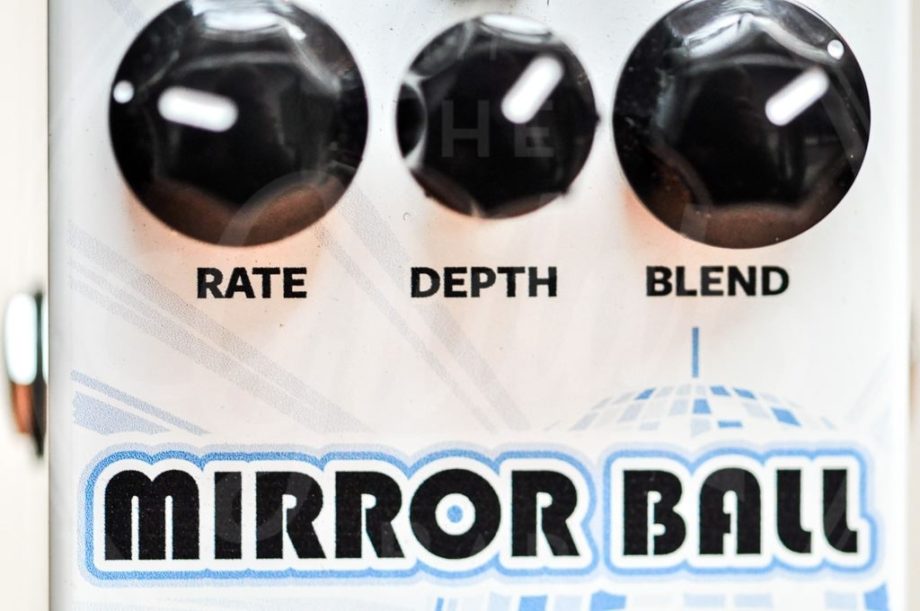 Mojo Hand mirror ball