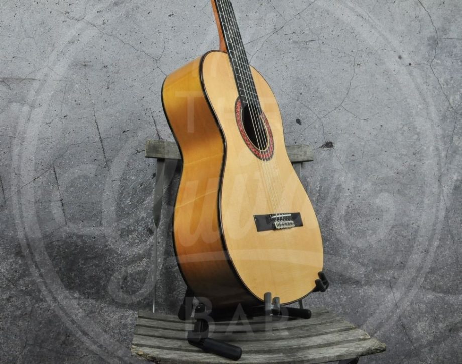 Almansa Flamenco guitar 447 Cypress