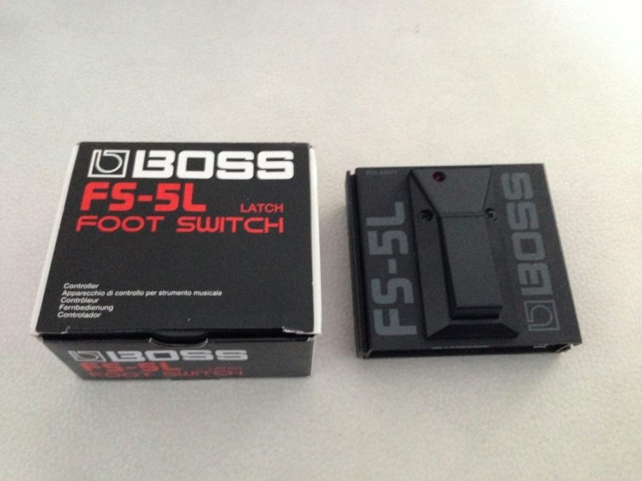 Boss latch footswitch