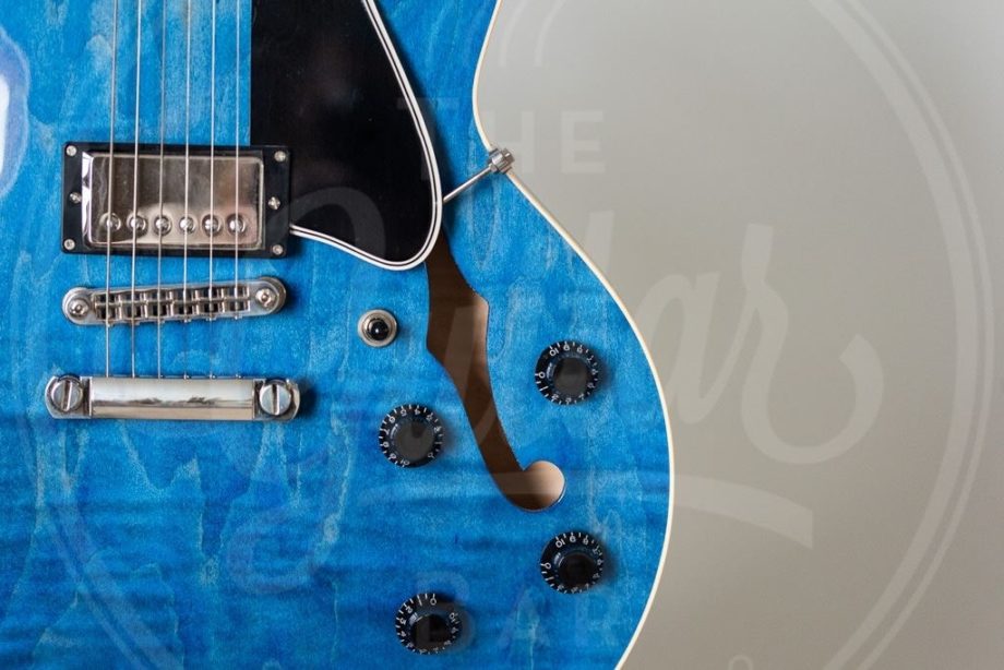 Heritage H535 in washed blue incl case