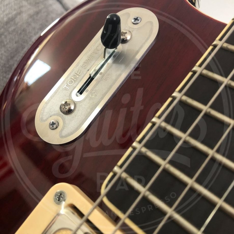 Supro Silverwood trans cherry red