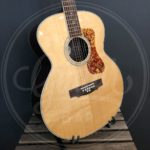 Guild BT-258E Deluxe NAT 8-string baritone