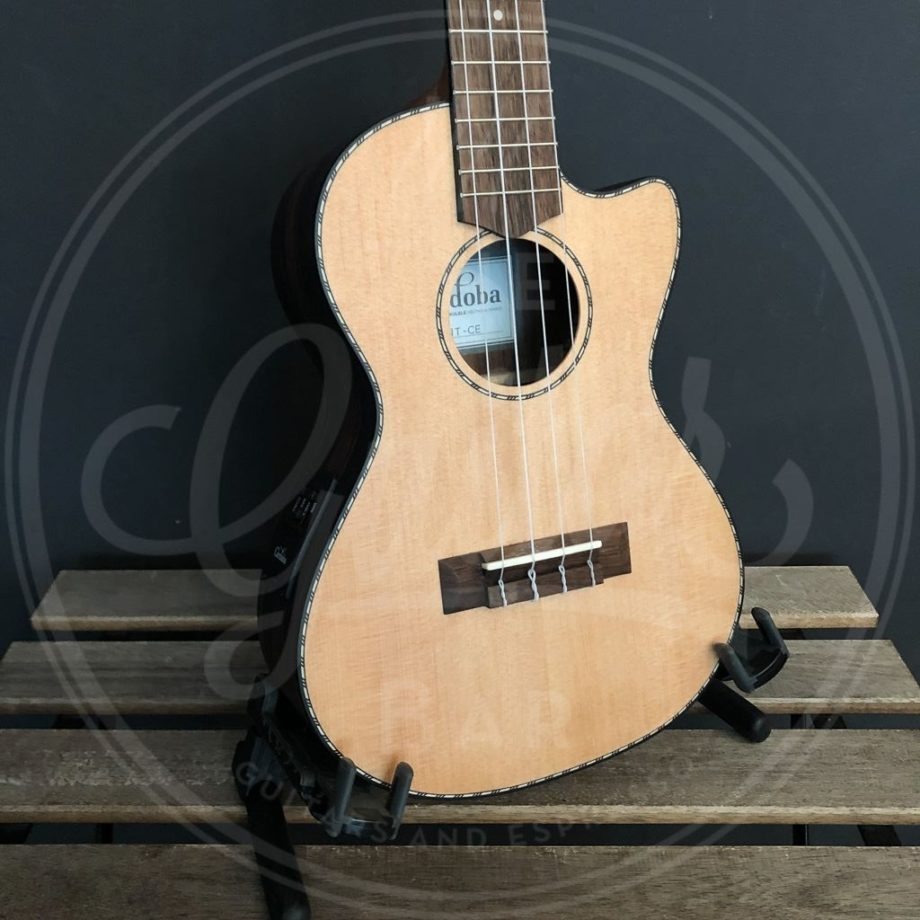 Cordoba 21T-CE Tenor Cutaway Ukulele SP/EB