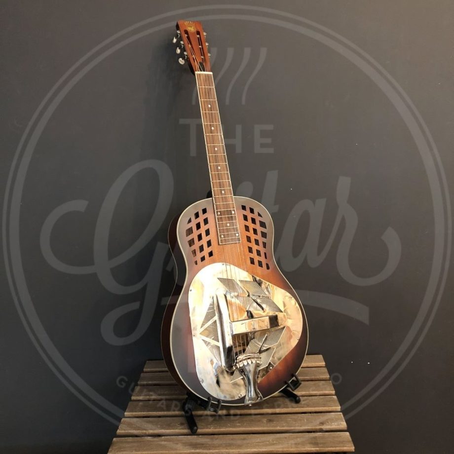 Royall wooden body tricone resonator DELTA, 12 frets, dark sunburst finish, with softcase