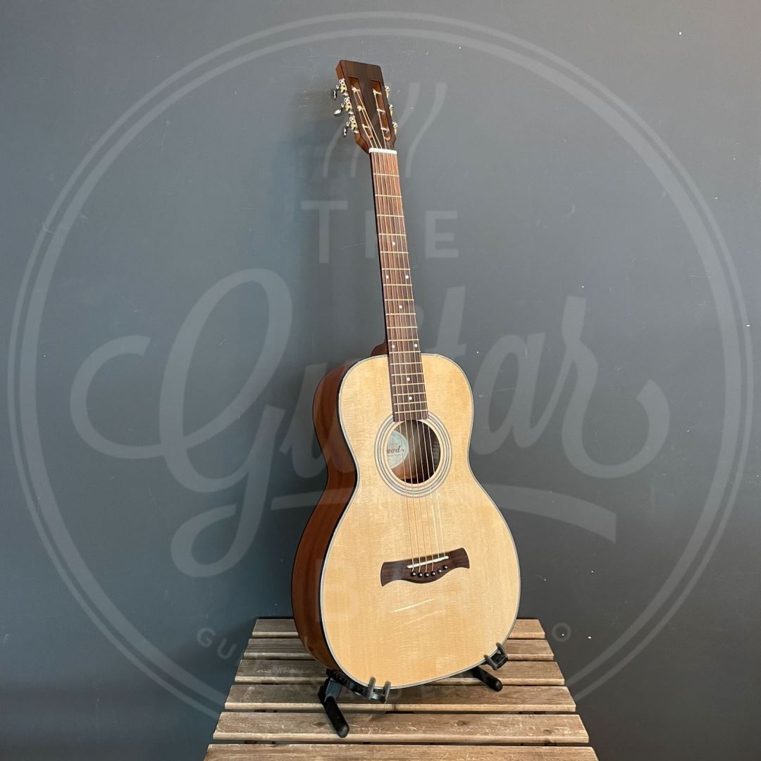 Richwood parlor guitar discount
