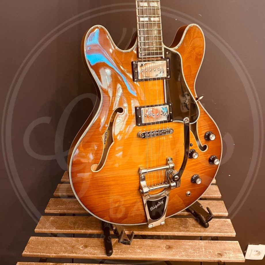 Eastman 16" Thinline S. Duncan, Bigsby