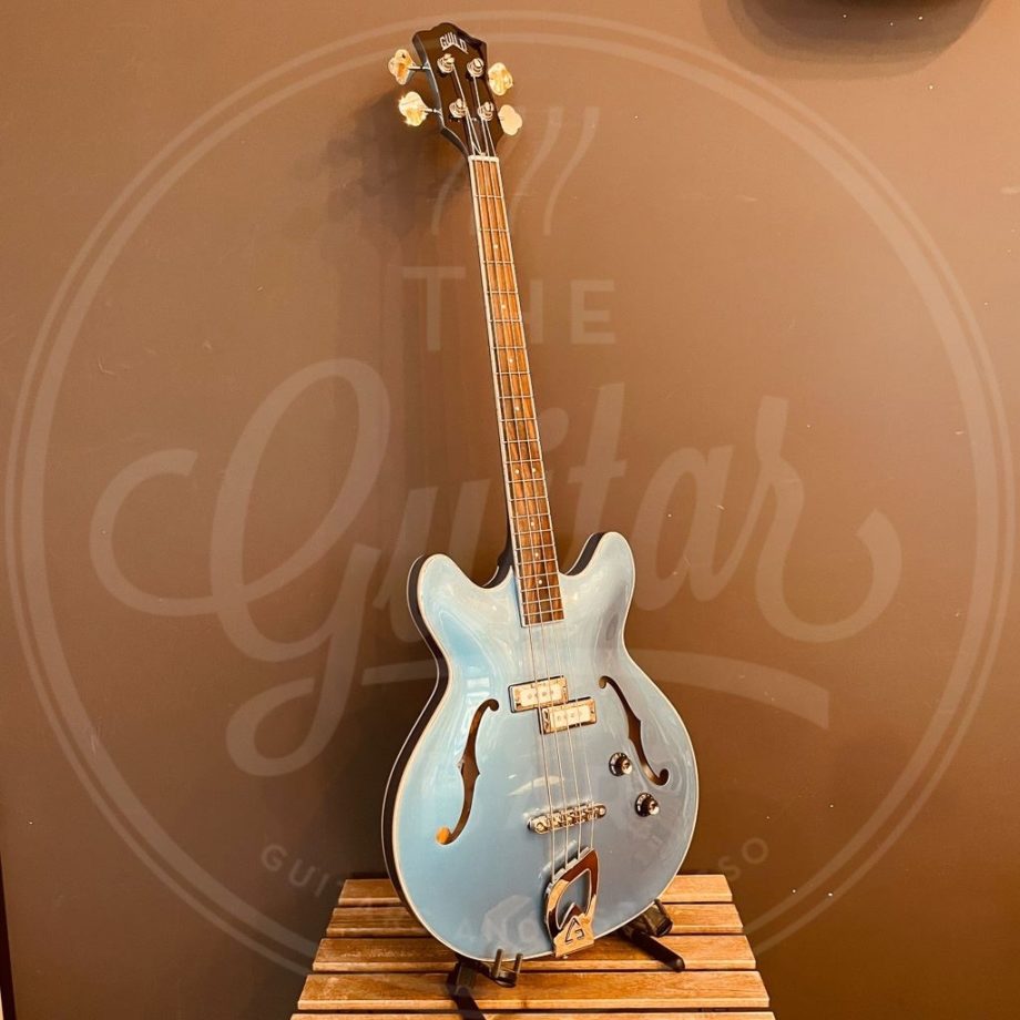 Guild Starfire Bass Pelham Blue