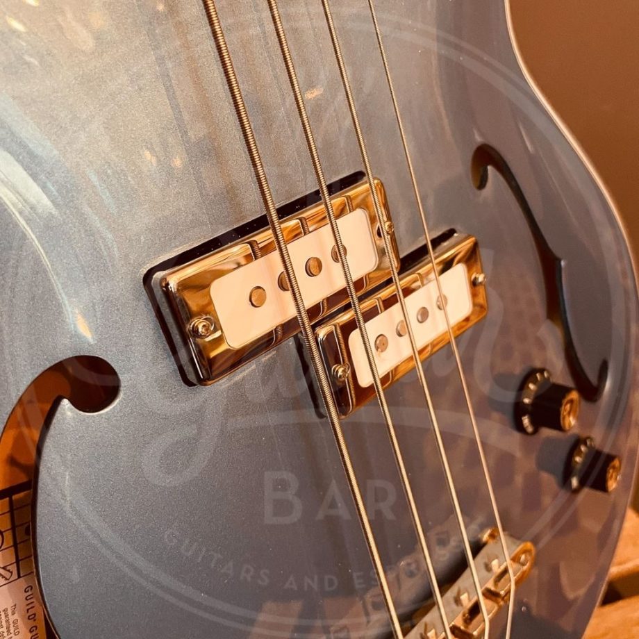 Guild Starfire Bass Pelham Blue