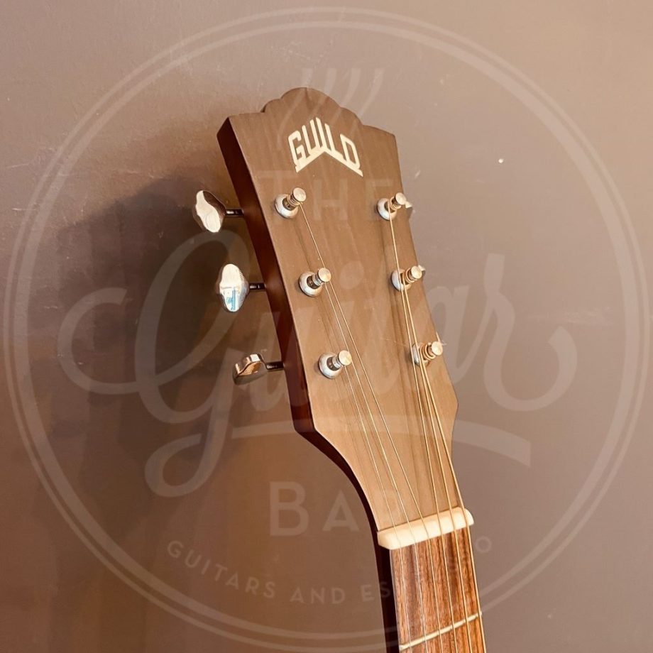 Guild D-240E Lefthand natural