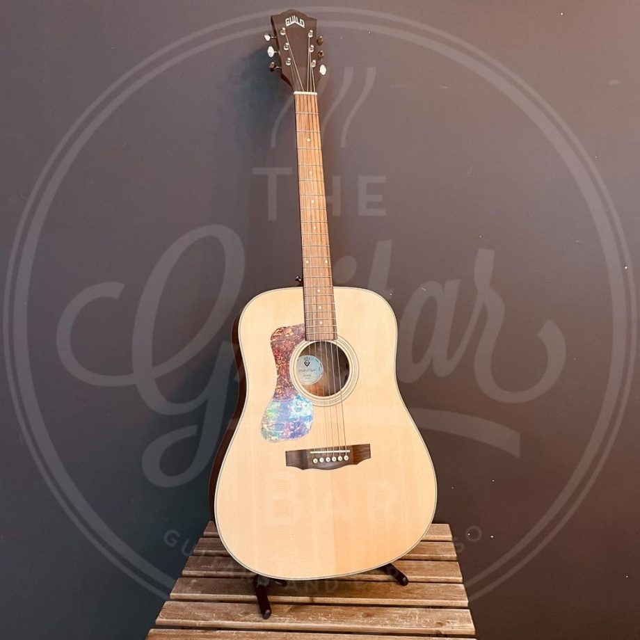 Guild D-240E Lefthand natural