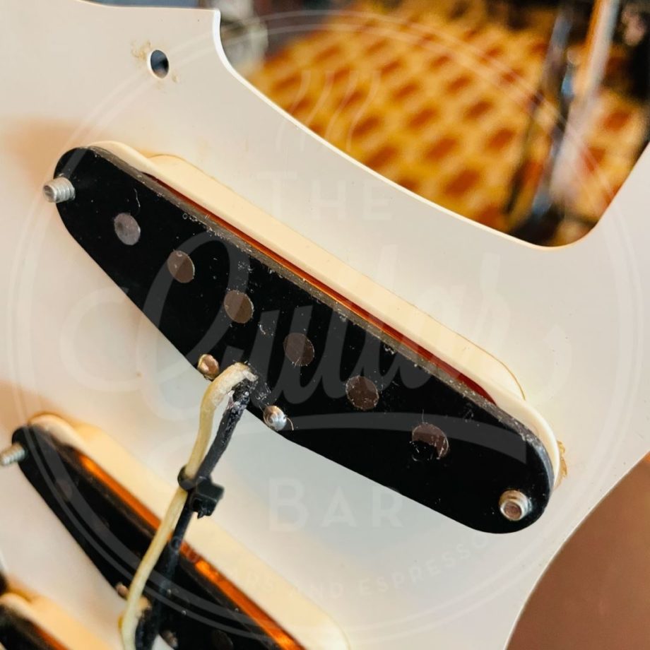 Fender Strat pickguard with PU