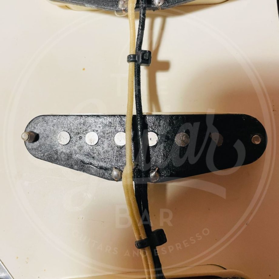 Fender Strat pickguard with PU