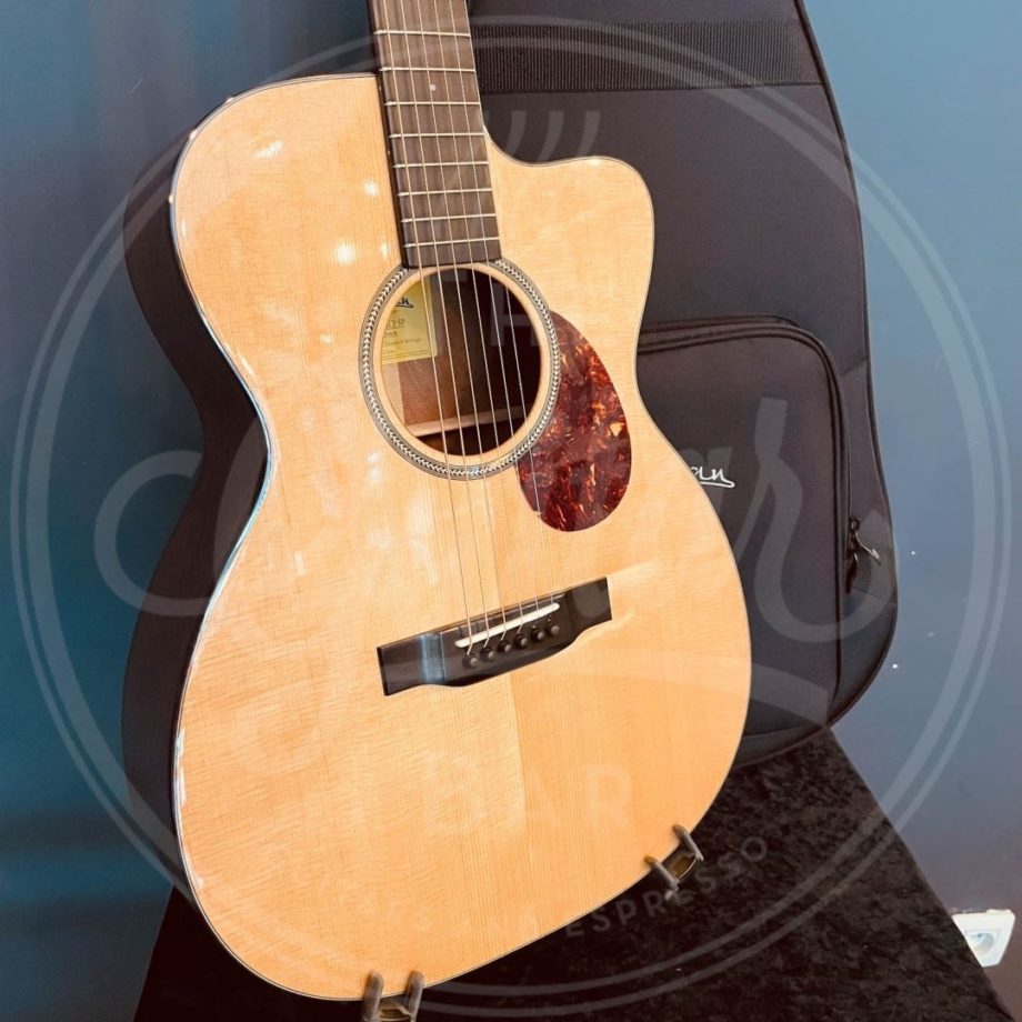 Eastman OM, Cutaway Electric, Thermo-Cured Sitka Spruce/Quilted Sapele, TrueTone Gloss Finish, Fishman Sonitone