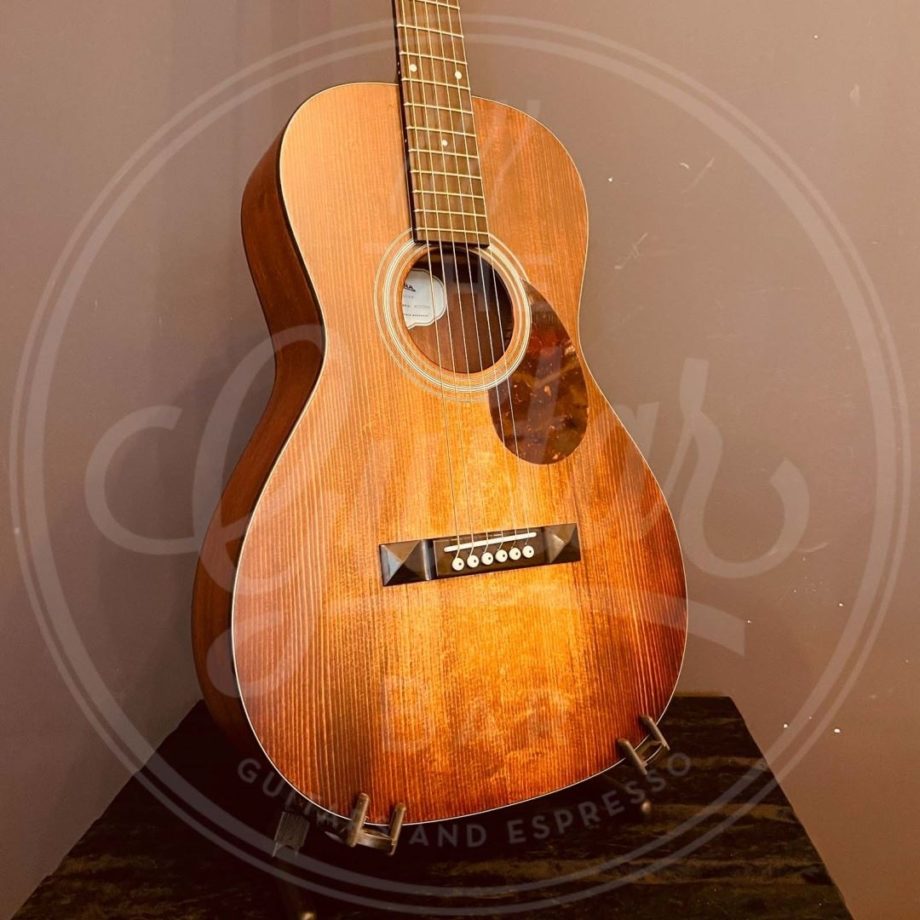 Eastman "The Bluesmaster" 12-fret parlor incl dlx gigbag