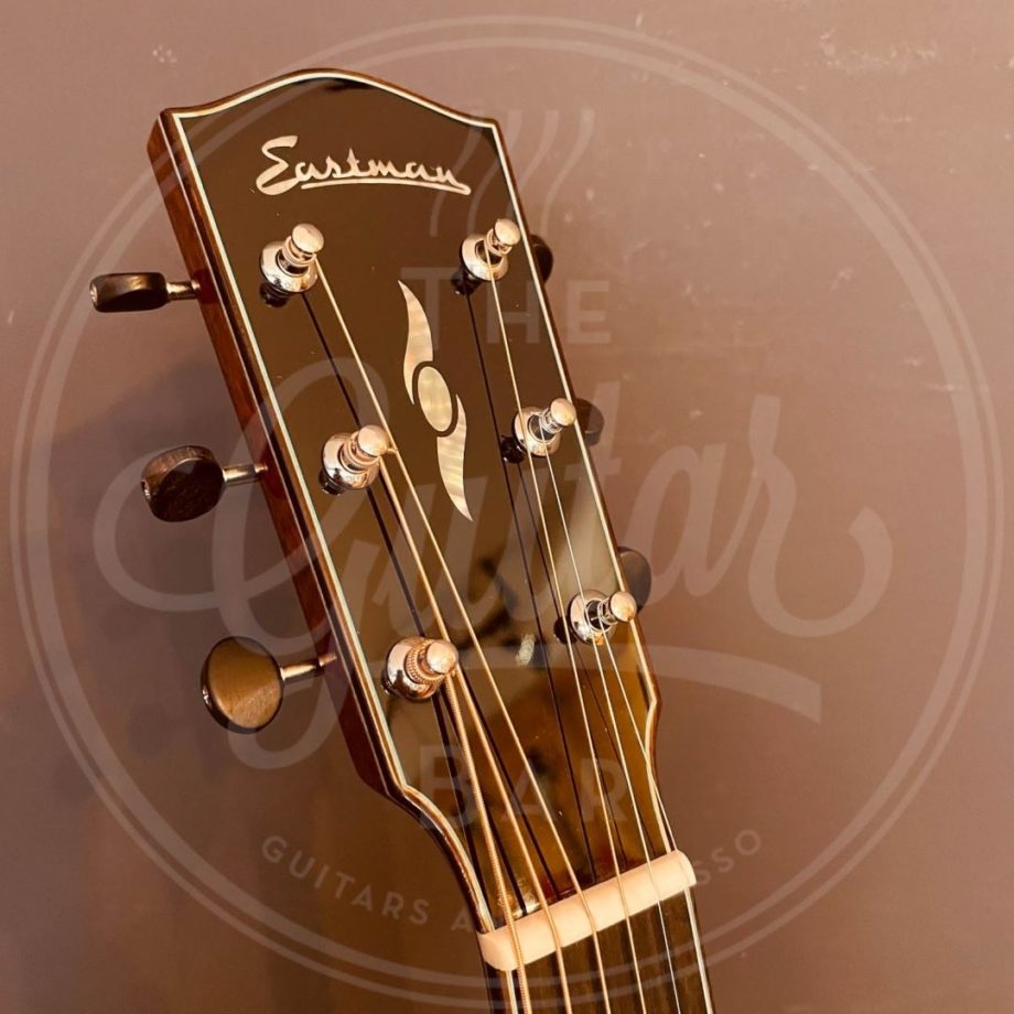 Eastman Luthier series 00, Slope should
