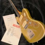 Del-Tone FM-style gold Descendant vibrato incl hardacse