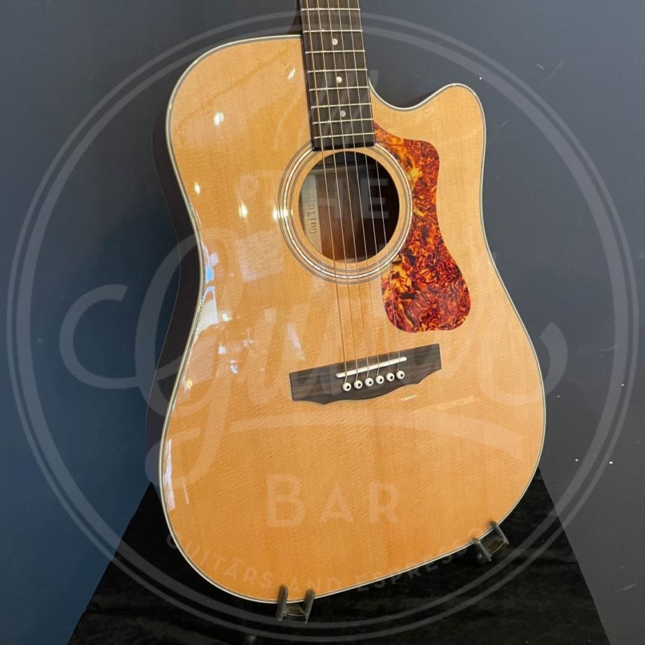 Guild D-140CE NAT W/B