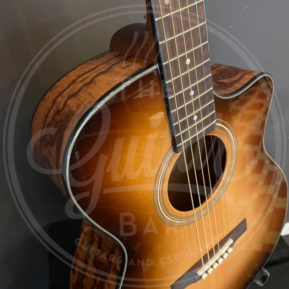 Guild OM-260CE Deluxe Burl EB