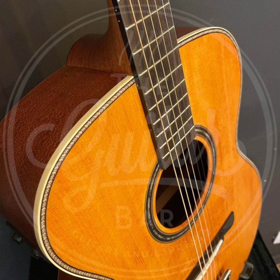 VINTAGE 6 STRING FRET DANCER ELECTRO ACOUSTIC GUITAR