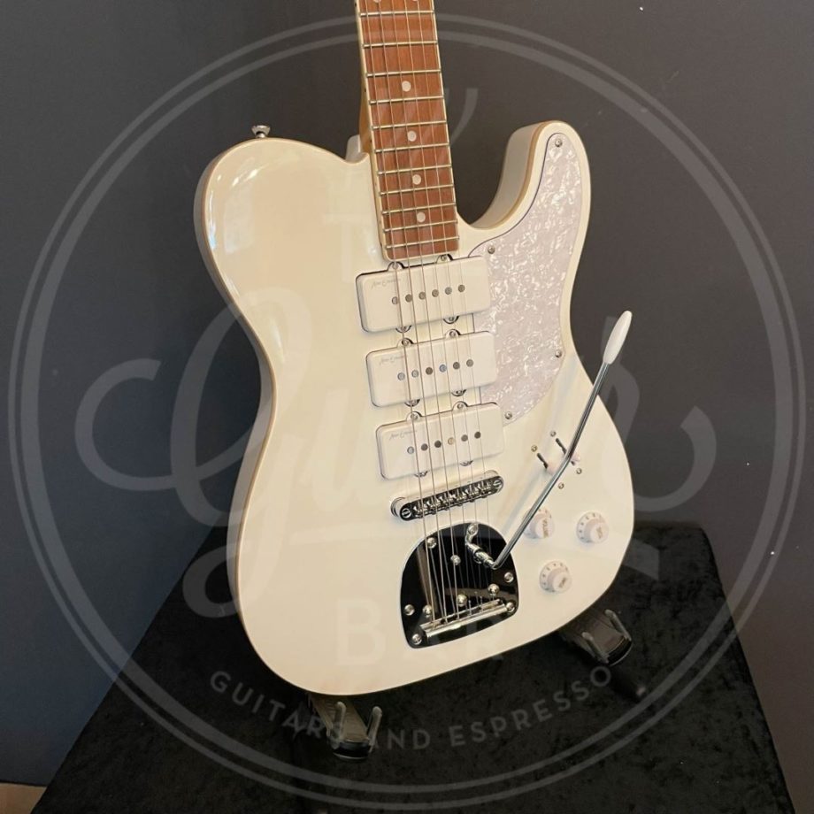 VINTAGE REVO SERIES TRIO GUITAR - ARCTIC WHITE
