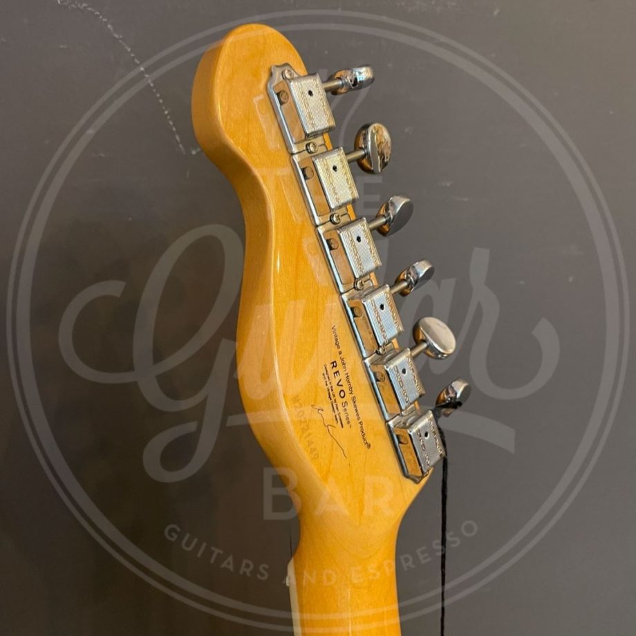 VINTAGE REVO SERIES TRIO GUITAR - ARCTIC WHITE