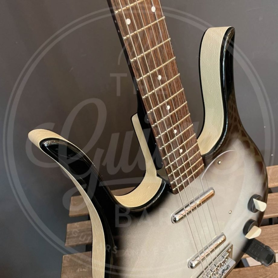 DANELECTRO LONGHORN BARITONE GUITAR blackburst