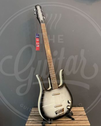 DANELECTRO LONGHORN BARITONE GUITAR blackburst