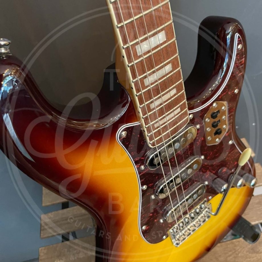 VINTAGE REVO SERIES DELUXE GUITAR - CAPPUCHINO BURST