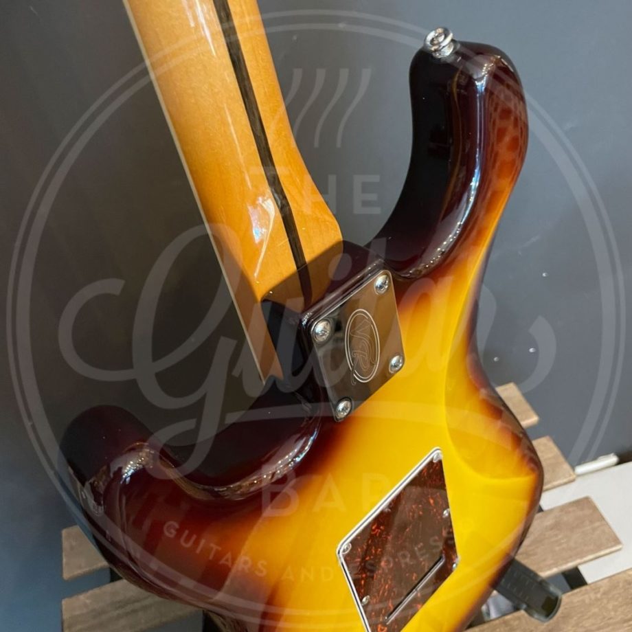 VINTAGE REVO SERIES DELUXE GUITAR - CAPPUCHINO BURST
