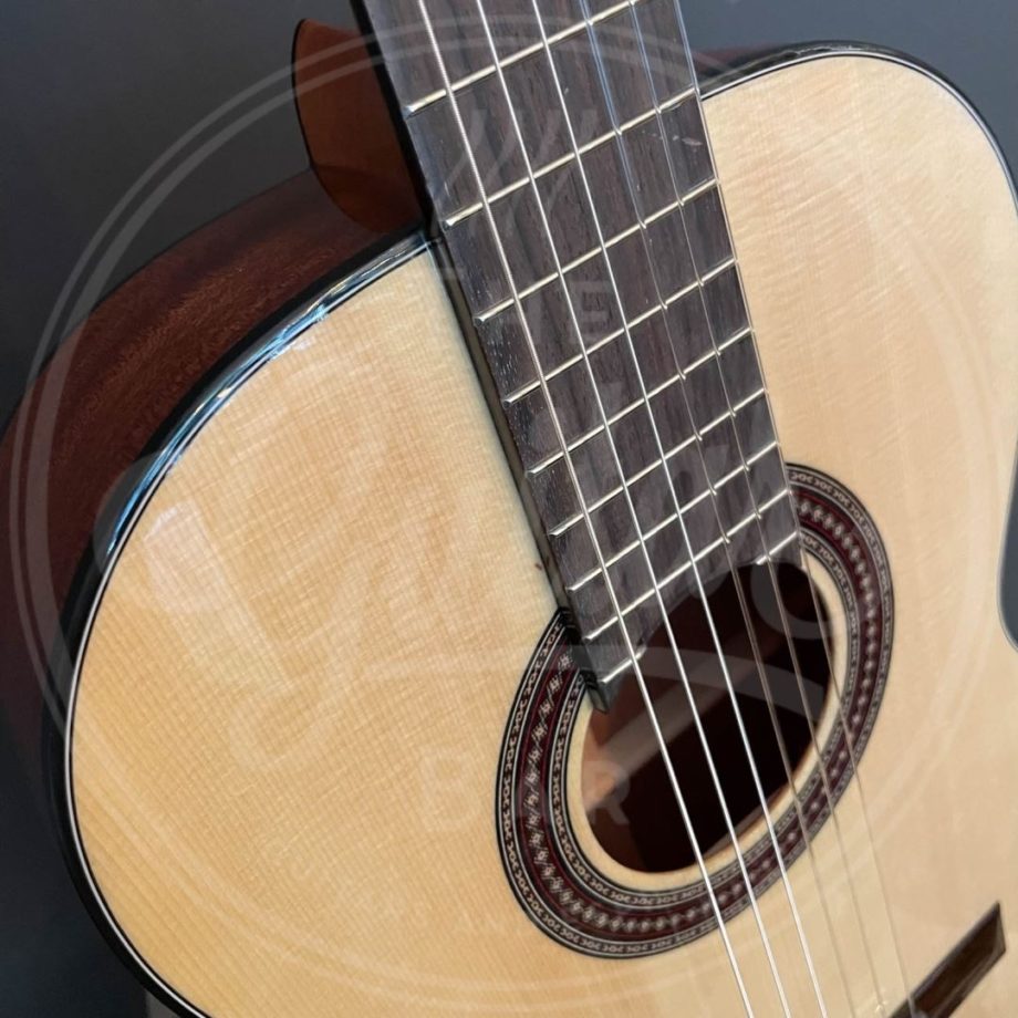 Martinez Standard Series classic guitar, solid spruce top, mahogany b&s, pau ferro fb, cadete model, 615mm