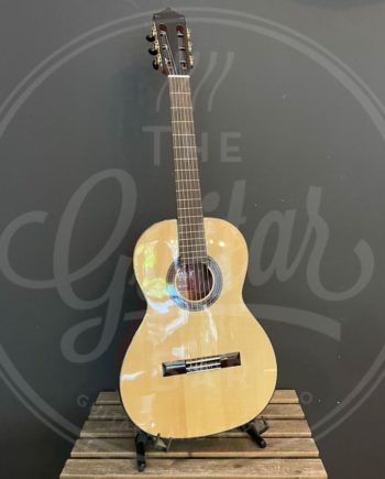 Martinez Standard Series classic guitar, solid spruce top, mahogany b&s, pau ferro fb, cadete model, 615mm