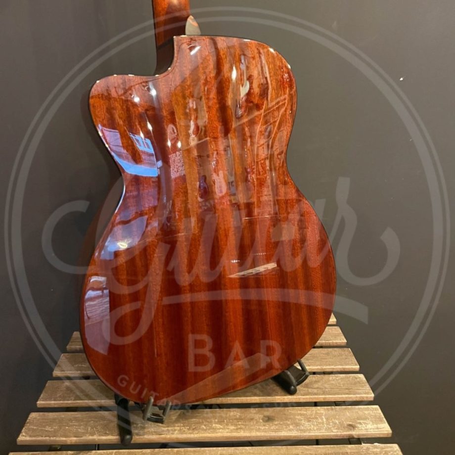 Eastman E1OMCE-DLX OM, Cutaway electric, Sitka Spruce/Sapele, Gloss, Fishman