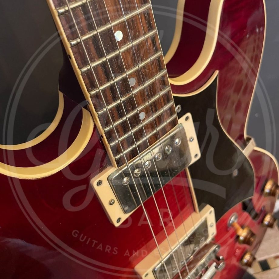 The Heritage H535 red sunburst + original case