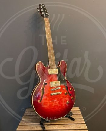 The Heritage H535 red sunburst + original case