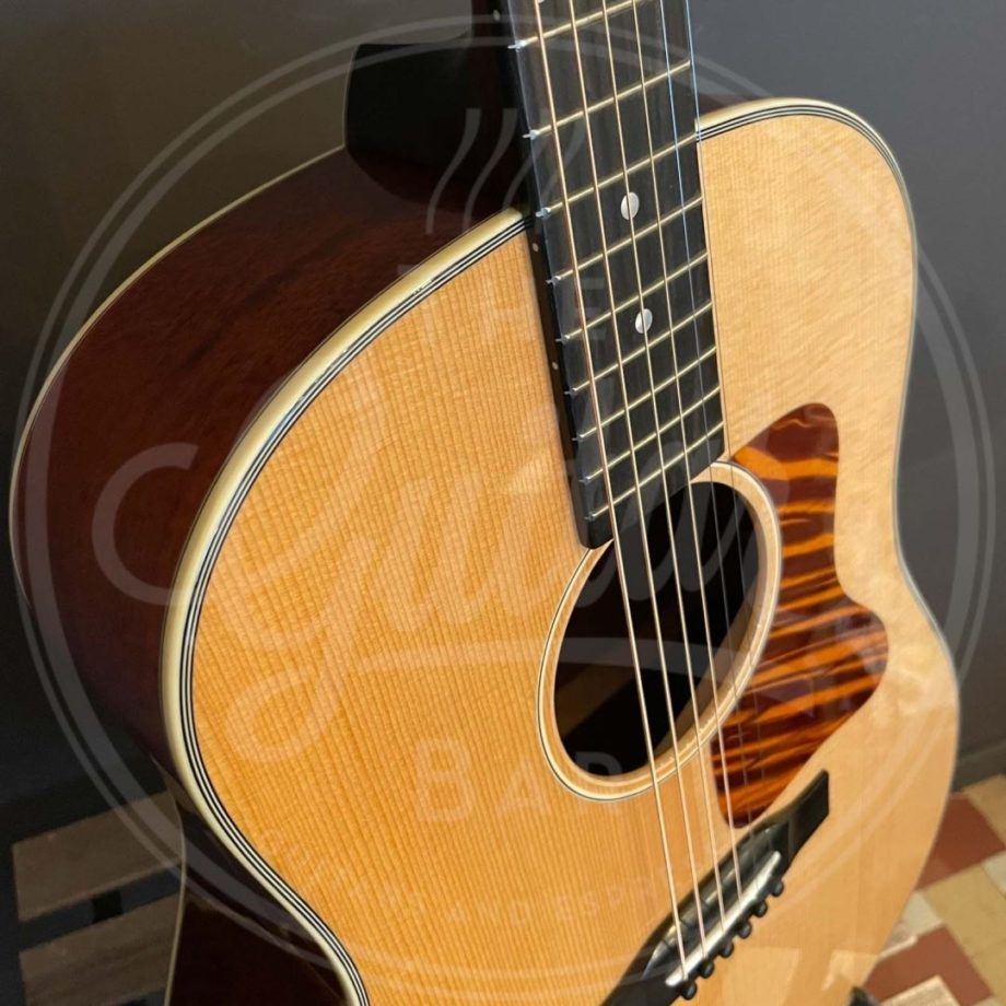 Eastman DS Thermo Cured Sitka/Mahonie